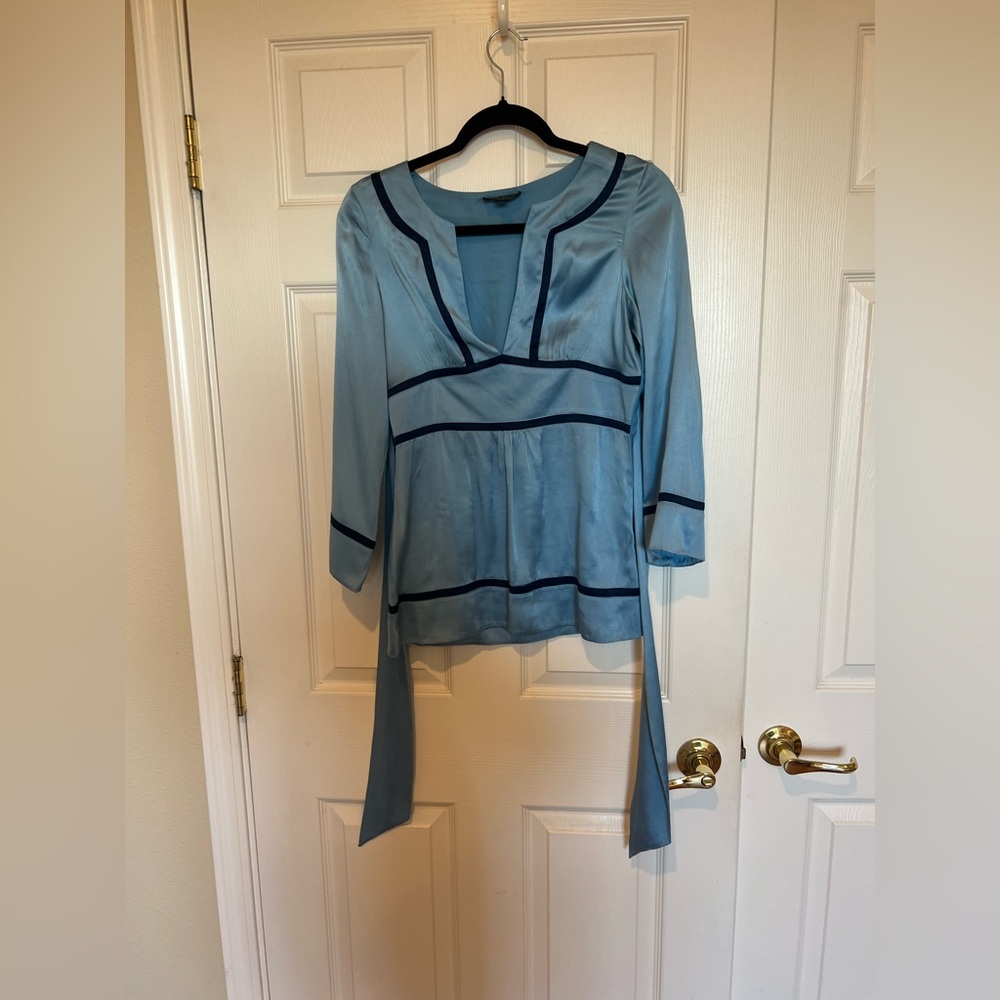 Bebe 100% Silk Blue Tie (Front or back) top